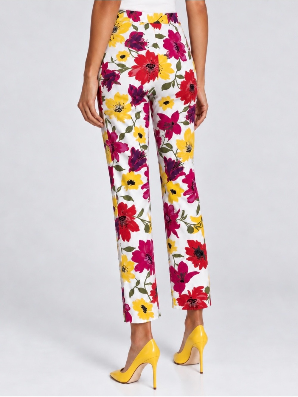 New🌺$395 Chiara Boni Italy La Petite Robe Nuccia Crop Floral Pants Size 40 US 4 - Picture 2 of 10